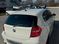 Gebraucht BMW 116 122 PS (89 kW) 2008 Weiß Kleinwagen