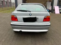 Używany BMW 318 140 KM (102 kW) 1997 Szary Sedan/Limuzyna