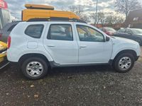 Usado Dacia Duster Lauréate 105 HP (77 kW) 2011 Branco SUV