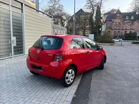 Gebraucht Toyota Yaris 69 PS (50 kW) 2007 Rot Kleinwagen