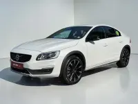 Gebraucht Volvo S60 CC Summum 190 PS (139 kW) 2016 Weiß Limousine