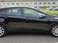 Gebraucht Hyundai i30 99 PS (72 kW) 2015 Schwarz Limousine