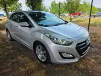 Gebraucht Hyundai i30 Passion Plus 110 PS (80 kW) 2016 Silber Limousine