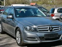 Gebraucht Mercedes C180 156 PS (114 kW) 2013 Silber Limousine