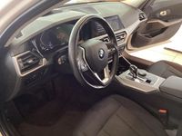 Gebraucht BMW 330e Advantage 292 PS (214 kW) 2020 Weiß Limousine