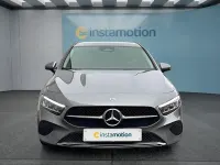 Gebraucht Mercedes A200 150 PS (110 kW) 2025 Grau Limousine