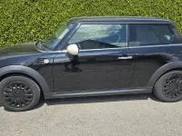 Usata Mini Cooper 75 CV (55 kW) 2010 Nero Utilitaria