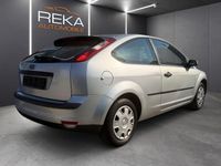 Gebraucht Ford Focus Trend 101 PS (74 kW) 2005 Silber Coupé