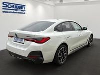 Gebraucht BMW i4 M Sport 210 kW (286 PS) 2023 Mineralweiss metallic Limousine