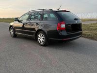 Gebraucht Skoda Octavia 110 PS (80 kW) 2012 Schwarz Kombi