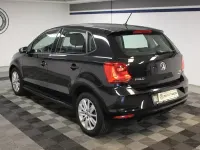 Gebraucht VW Polo Highline 90 PS (66 kW) 2015 Schwarz Limousine