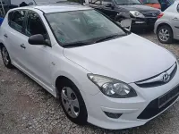 Gebraucht Hyundai i30 Classic 90 PS (66 kW) 2011 Weiss Kombi
