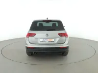 Gebraucht VW Tiguan Trendline 131 PS (96 kW) 2019 Grau SUV