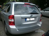 Gebraucht Kia Carnival 252 PS (185 kW) 2008 Silber Van / Kleinbus