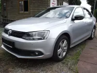Gebraucht VW Jetta Match 105 PS (77 kW) 2013 Silber Limousine