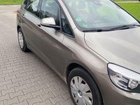 Gebraucht BMW 218 Active Tourer 136 PS (100 kW) 2015 Braun Van / Kleinbus