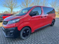 Gebraucht Opel Vivaro 144 PS (105 kW) 2021 Fire red(126p)flame red ra3000 Van / Kleinbus