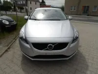 Gebraucht Volvo V40 Kinetic 120 PS (88 kW) 2018 Bright silver metallic Limousine