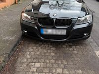 Gebraucht BMW 320 177 PS (130 kW) 2009 Schwarz Limousine
