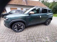 Neu Dacia Duster Extreme 131 PS (96 kW) 2025 Zedergrün und andere SUV