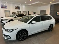 Gebraucht VW Golf VIII 150 PS (110 kW) 2021 Weiß Kombi