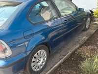 Gebraucht BMW 316 116 PS (85 kW) 2001 Blau Coupé