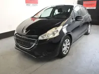 Gebraucht Peugeot 208 Active 95 PS (69 kW) 2012 Schwarz Kleinwagen