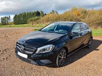 Gebraucht Mercedes A180 Style 122 PS (89 kW) 2015 Schwarz Limousine