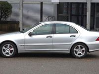 Gebraucht Mercedes C220 Classic 150 PS (110 kW) 2004 Silber Limousine