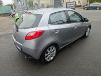 Gebraucht Mazda 2 Edition 75 PS (55 kW) 2012 Silber Kleinwagen