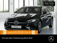 Gebraucht Mercedes A250 Advanced 163 PS (119 kW) 2025 Kosmosschwarz Limousine