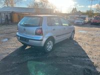 Gebraucht VW Polo Trendline 69 PS (50 kW) 2007 Silber Kleinwagen