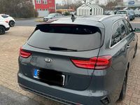 Gebraucht Kia Ceed Sportswagon 140 PS (102 kW) 2019 Grau Kombi