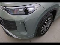 Gebraucht VW Tayron Life 150 PS (110 kW) 2025 Cipressinogrün (green), metallic SUV