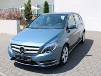 Gebraucht Mercedes B200 Sport 156 PS (114 kW) 2013 Blau Van / Kleinbus