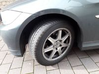 Gebraucht BMW 320 231 PS (169 kW) 2009 Grün Limousine