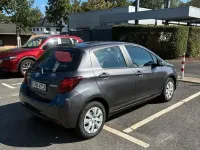 Gebraucht Toyota Yaris 70 PS (51 kW) 2016 Grau Limousine