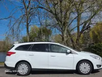 Gebraucht Ford Focus 105 PS (77 kW) 2018 Weiß Kombi
