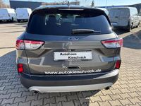Gebraucht Ford Kuga Titanium 120 PS (88 kW) 2024 Grau SUV