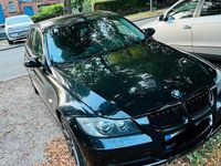 Second-hand BMW 320 177 CP (130 kW) 2008 Negru Berlinǎ
