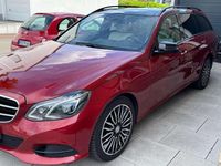 Gebraucht Mercedes E300 204 PS (150 kW) 2015 Rot Kombi