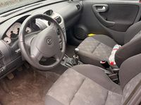 Gebraucht Opel Corsa 75 PS (55 kW) 2004 Schwarz Kleinwagen