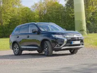 Gebraucht Mitsubishi Outlander 150 PS (110 kW) 2018 Schwarz SUV