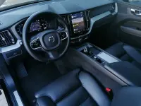 Gebraucht Volvo XC60 145 PS (106 kW) 2023 SUV