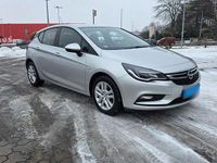 Gebraucht Opel Astra Edition 110 PS (80 kW) 2017 Silber Limousine