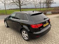 gebraucht Audi A3 Sportback 30, Erdgas,1.5 TFSI, LED, 1.Hand, AHK, S