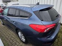 Gebraucht Ford Focus Titanium 150 PS (110 kW) 2019 Blau Kombi