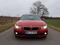 Gebraucht BMW 318 150 PS (110 kW) 2016 Rot Kombi