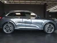 Neu Audi Q5 S-Line 204 PS (150 kW) 2026 Grau SUV