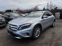 Gebraucht Mercedes GLA200 Style 136 PS (100 kW) 2015 Silber SUV